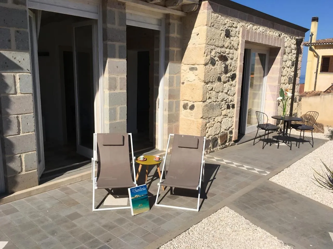 La Petite Maison Tresnuraghes Hotel
